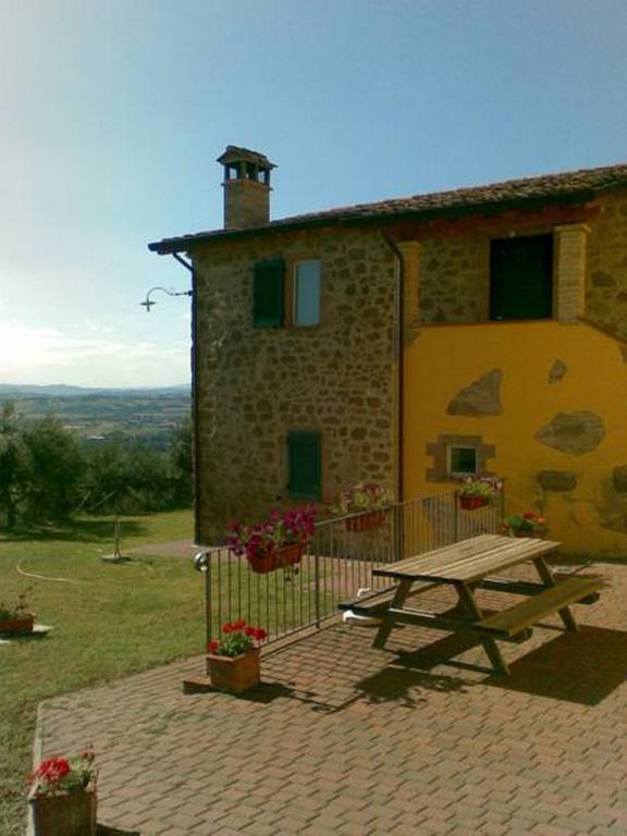 Il Poggio Delle Ginestre Pensionat Torgiano Eksteriør billede